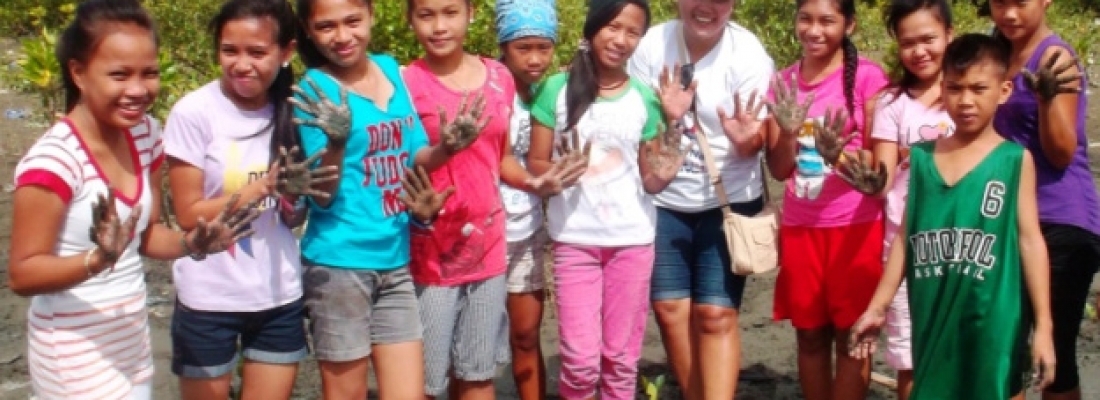 citi philippines global community day 2014 tree planting batangas